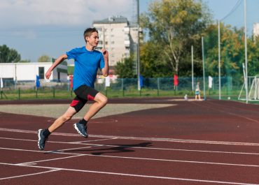 5 disciplines d'athlétisme faciles à intégrer dans vos cycles EPS
